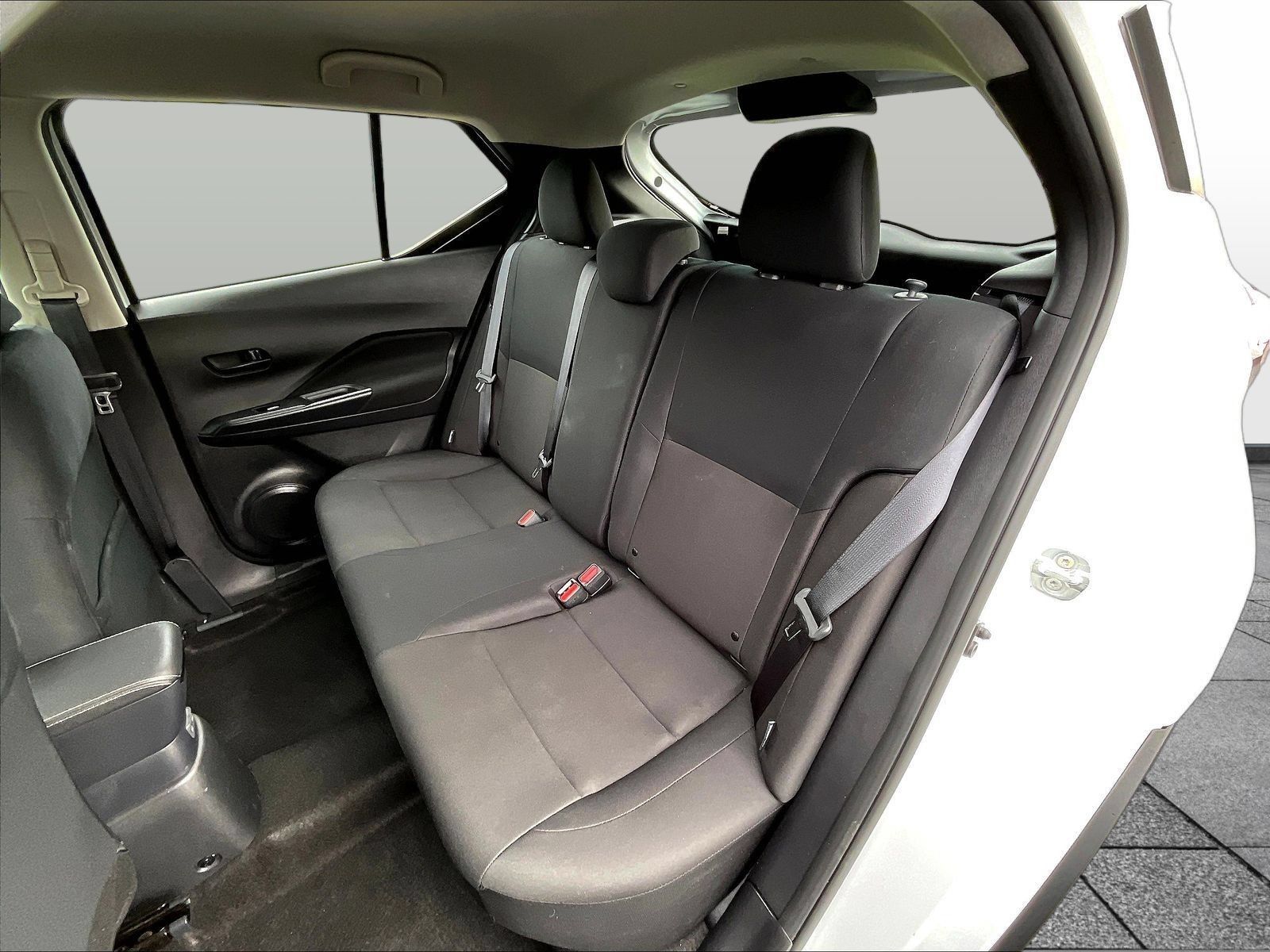 Used 2025 Nissan Kicks Play S FWD image 25