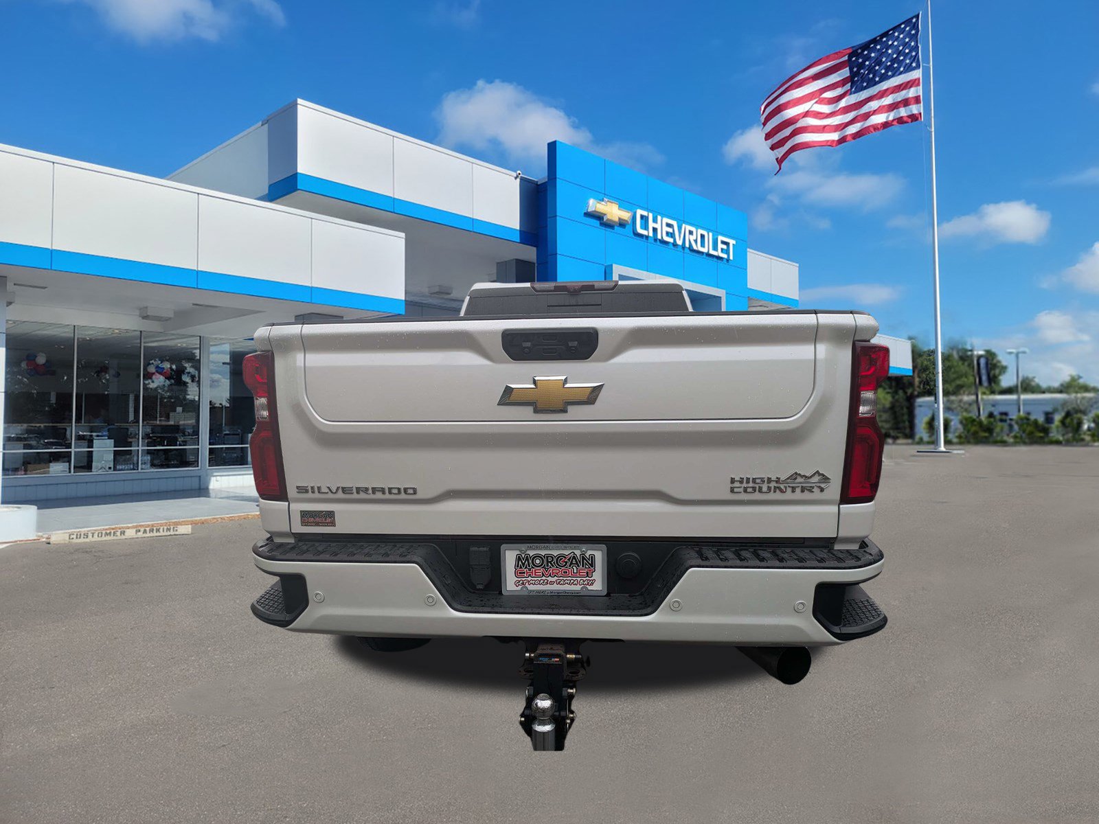 Used 2023 Chevrolet Silverado 2500 High Country w/ Technology Package AWD/4WD image 4