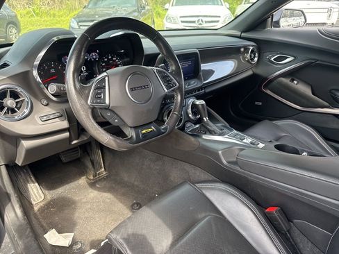 Used 2020 Chevrolet Camaro SS image 9