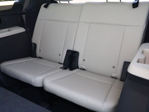 Used 2026 Hyundai Santa Fe SEL FWD image 19