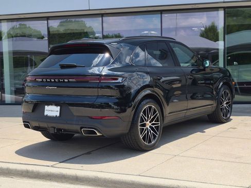 New 2026 Porsche Cayenne AWD/4WD image 9