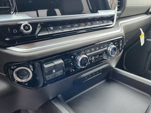 New 2026 GMC Sierra 3500 SLT AWD/4WD image 15