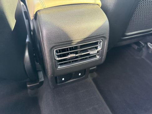 Used 2025 Lincoln Corsair AWD w/ Equipment Group 101A image 16