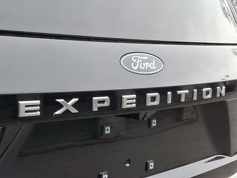 New 2025 Ford Expedition Active image 22