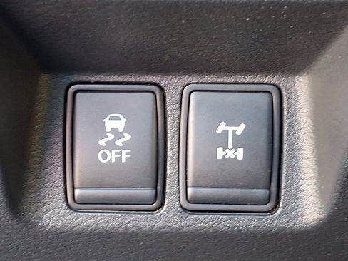 Used 2023 Nissan Frontier PRO-4X w/ Pro-4X Premium Package image 23