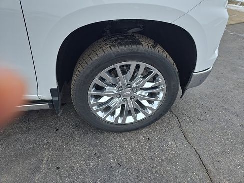 Certified 2023 Chevrolet Silverado 1500 LTZ w/ LTZ Premium Package image 10