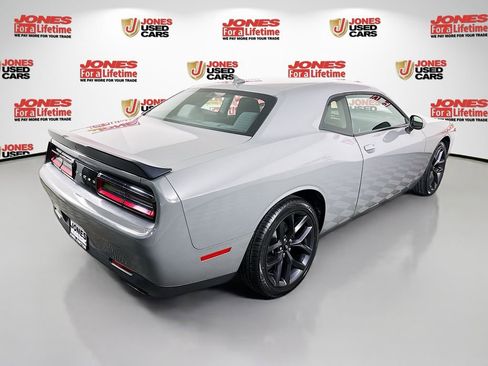 Used 2019 Dodge Challenger SXT w/ Blacktop Package image 17