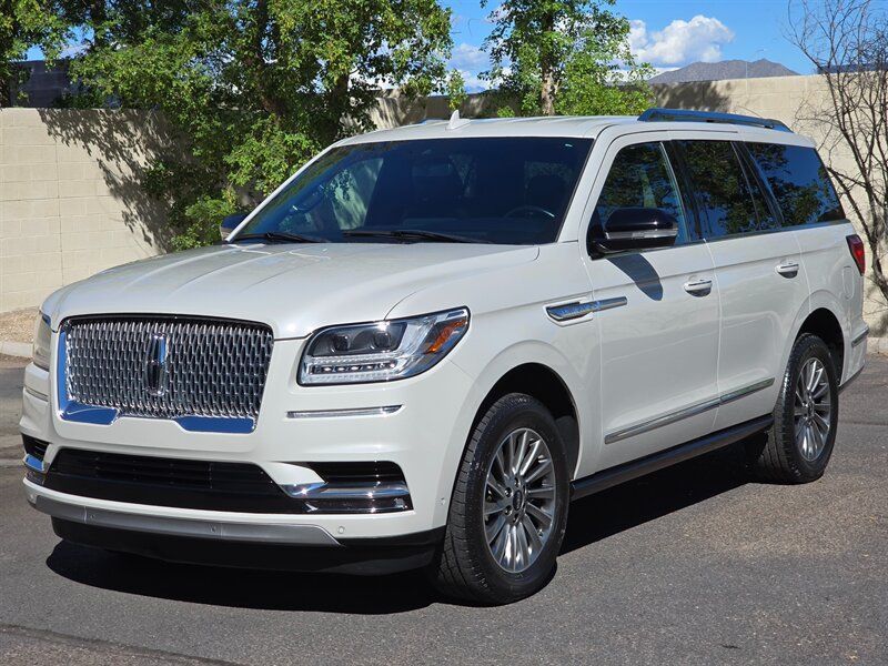 Used 2021 Lincoln Navigator 4WD image 6