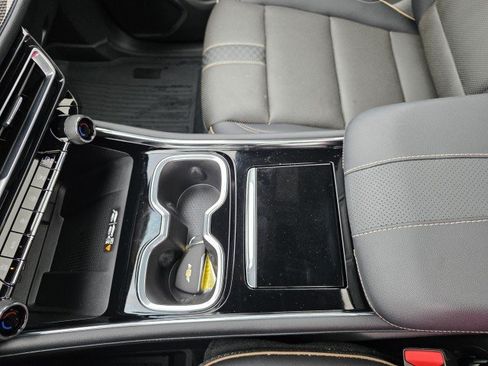 Used 2026 Chevrolet Traverse High Country w/ LPO, Floor Liner Package AWD/4WD image 6