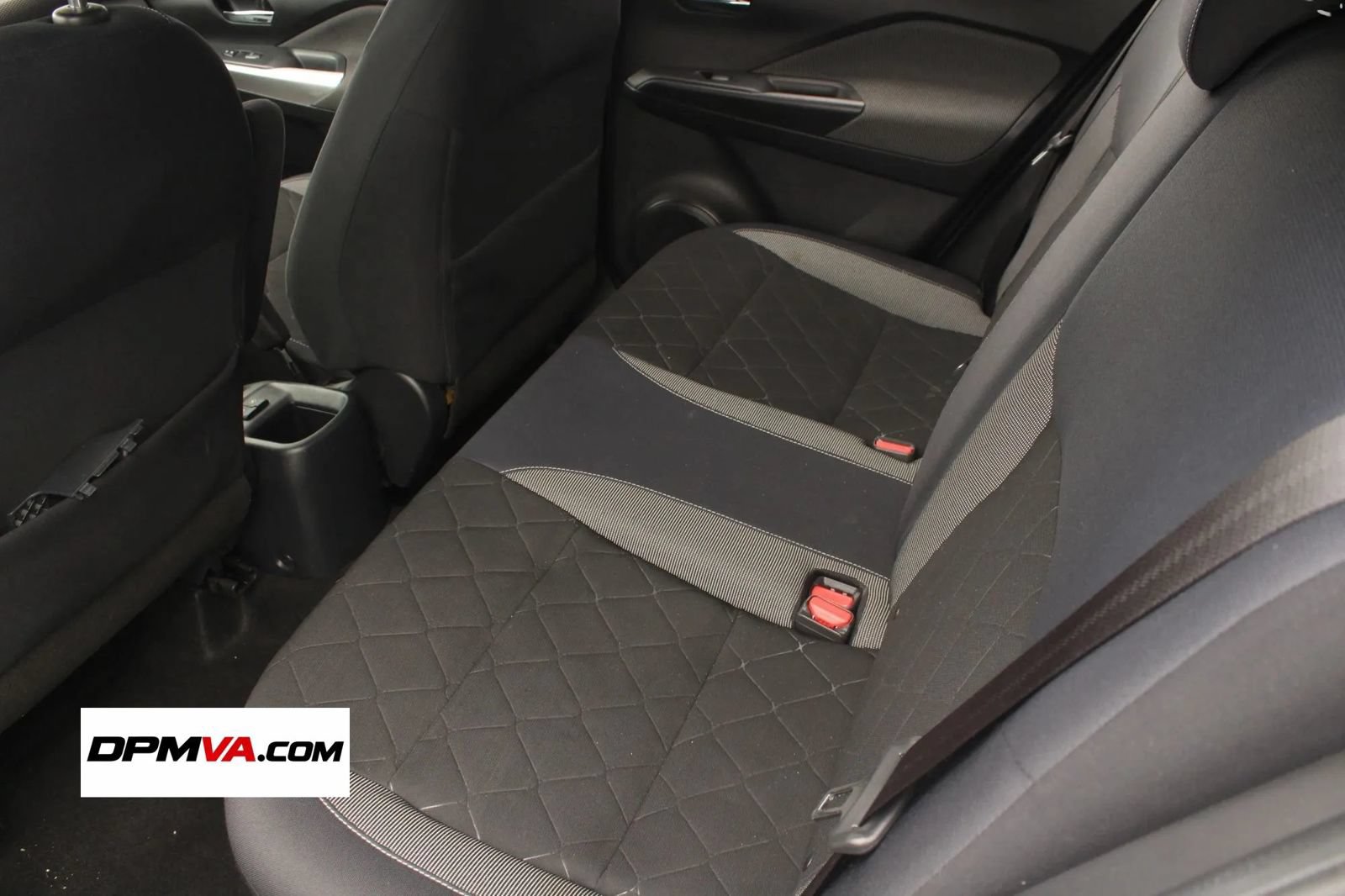 Used 2018 Nissan Kicks SV FWD image 18