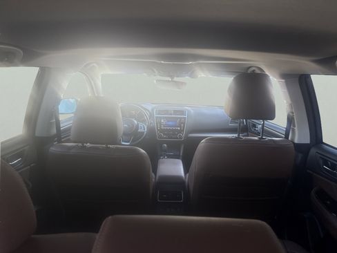 Used 2019 Subaru Outback 2.5i Touring image 25