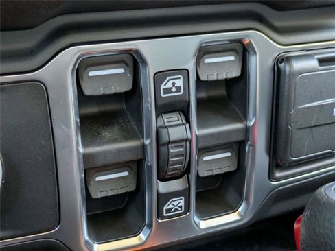 New 2026 Jeep Gladiator Sport image 21