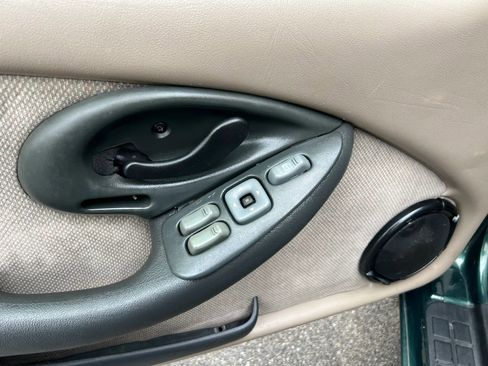 Used 1997 Pontiac Firebird Formula RWD image 18