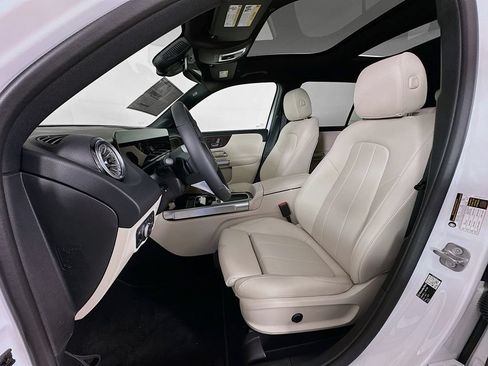 Used 2026 Mercedes-Benz GLB 250 4MATIC image 20