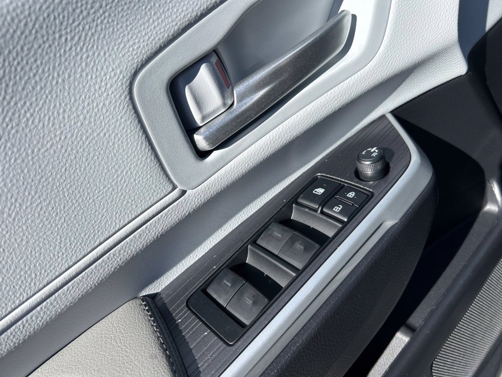 New 2026 Toyota Sienna XLE AWD/4WD image 11
