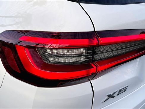 Used 2023 BMW X5 xDrive40i w/ Parking Assistance Package image 26