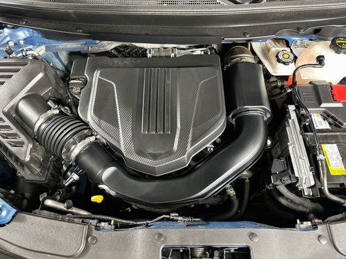 Used 2024 Chevrolet Traverse LS FWD image 33
