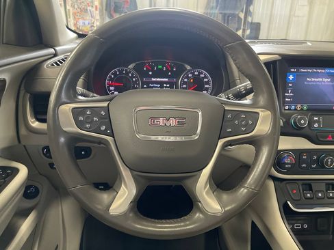 Used 2020 GMC Terrain Denali w/ Denali Premium Package AWD/4WD image 26