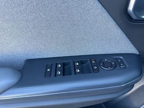 Used 2025 Kia K4 EX image 19