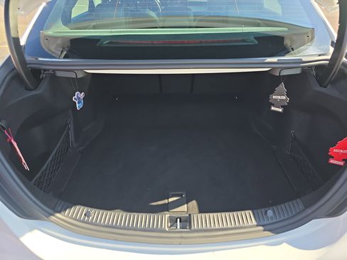 Used 2021 Mercedes-Benz C 300 4MATIC Sedan image 5