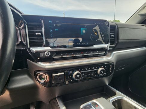 Used 2023 Chevrolet Silverado 1500 LTZ w/ Z71 Off-Road Package AWD/4WD image 17
