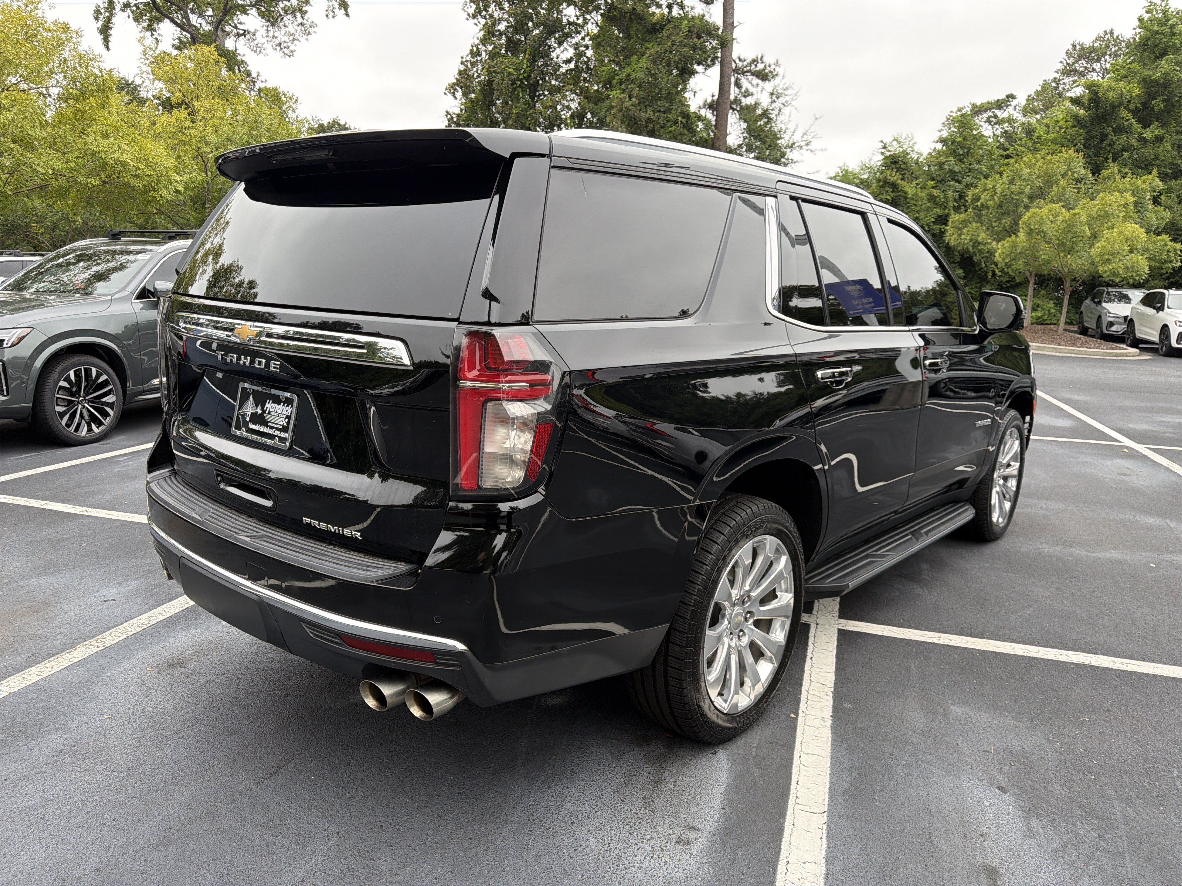 Used 2021 Chevrolet Tahoe Premier w/ Premium Package RWD image 10