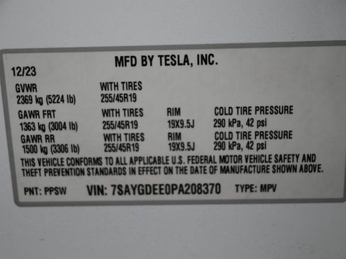 Used 2023 Tesla Model Y Long Range AWD/4WD image 8