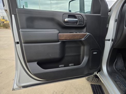 Certified 2023 GMC Sierra 2500 Denali w/ Denali Ultimate Package image 11