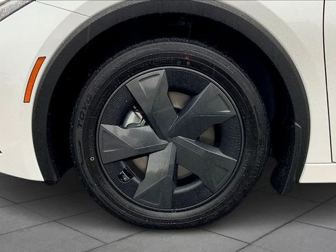 New 2026 Toyota Prius Plug-In Hybrid image 11