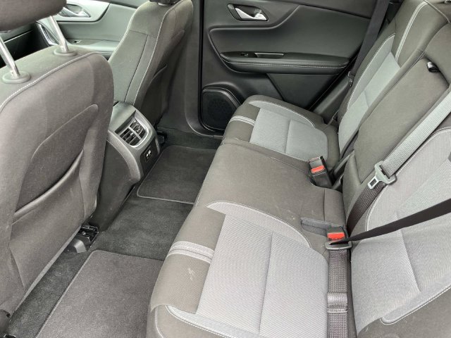 Used 2025 Chevrolet Blazer LT AWD/4WD image 17