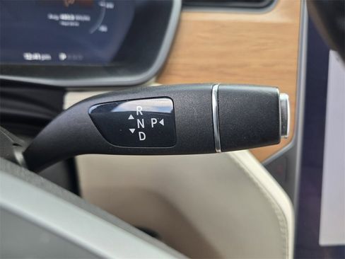 Used 2019 Tesla Model X 75D image 20