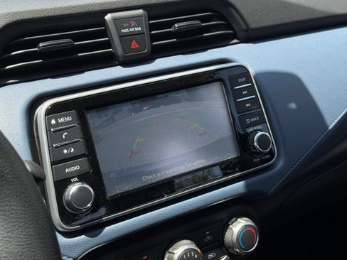 Used 2025 Nissan Versa SV FWD image 23