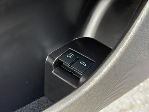 Used 2013 Audi TT 2.0T Prestige image 17