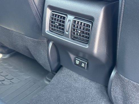 Used 2025 Toyota Camry SE w/ Convenience Package FWD image 19