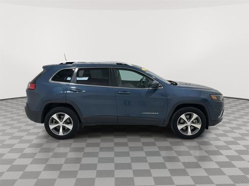 Used 2020 Jeep Cherokee Limited w/ Trailer Tow Group AWD/4WD image 6
