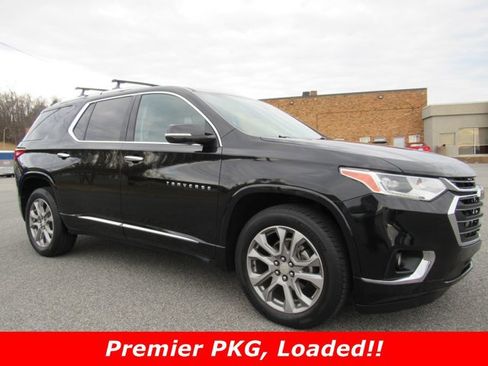 Used 2019 Chevrolet Traverse Premier w/ Driver Confidence II Package image 1
