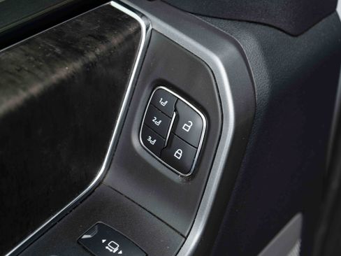 Used 2026 Ford F250 Lariat w/ Black Appearance Package AWD/4WD image 35