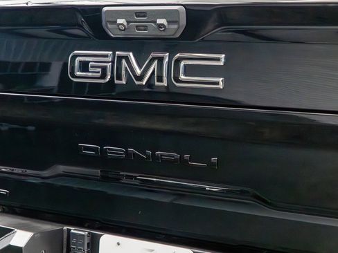Used 2020 GMC Sierra 2500 Denali w/ Denali Ultimate Package AWD/4WD image 20