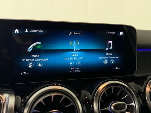 Used 2021 Mercedes-Benz GLB 250 image 17