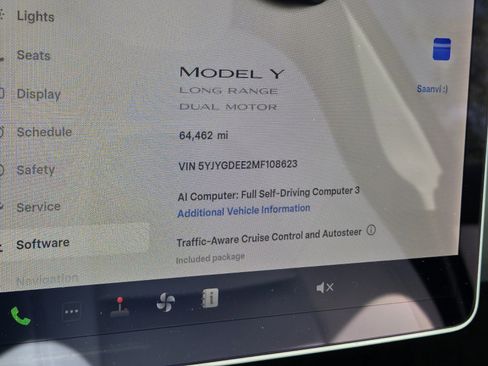 Used 2021 Tesla Model Y Long Range AWD/4WD image 22