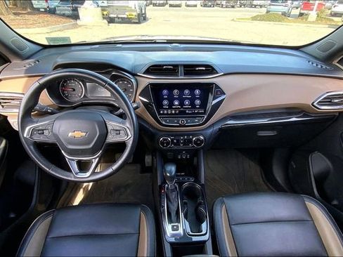 Used 2021 Chevrolet TrailBlazer ACTIV w/ Technology Package image 15