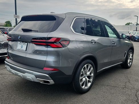 Certified 2024 BMW X5 xDrive40i w/ Parking Assistance Package AWD/4WD image 6