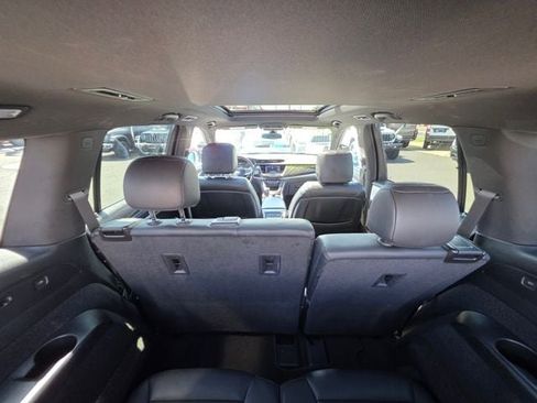 Used 2024 Cadillac XT6 Premium Luxury FWD image 12