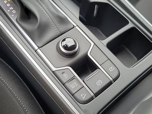 New 2026 Kia Sorento LX FWD image 34