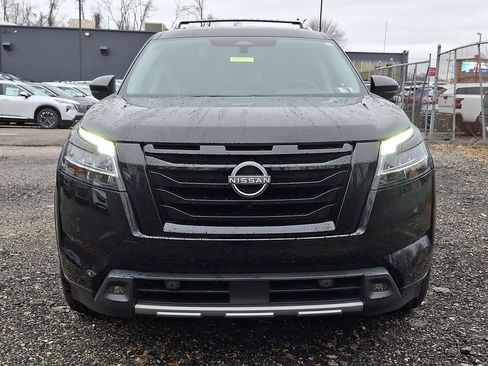 Used 2023 Nissan Pathfinder Platinum w/ Lighting Package (N93) image 2