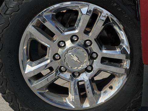 Used 2018 Chevrolet Silverado 2500 High Country w/ Duramax Plus Package image 11