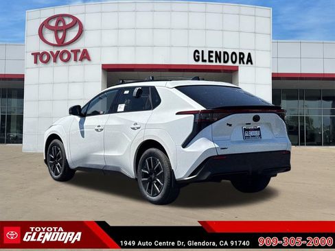 New 2026 Toyota bZ FWD image 7