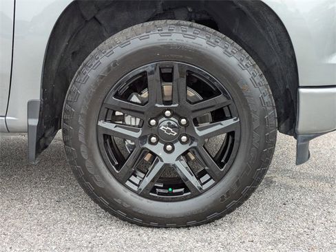 Used 2024 Chevrolet Silverado 1500 Custom w/ Turbomax Blackout Package image 11