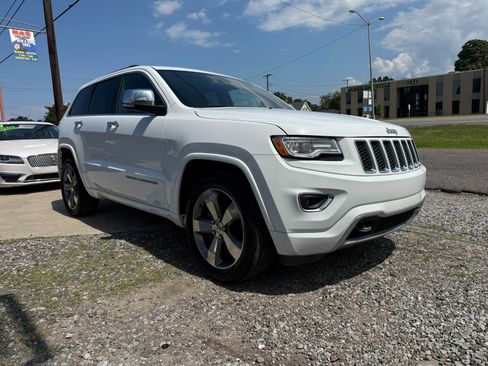 Used 2014 Jeep Grand Cherokee Overland image 3