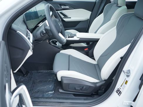 New 2026 BMW X2 xDrive28i w/ Technology Package image 10